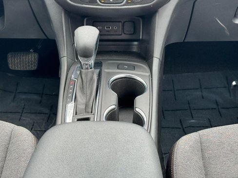 Used 2024 Chevrolet Equinox LT w/ LPO, Floor Liner Package FWD image 14
