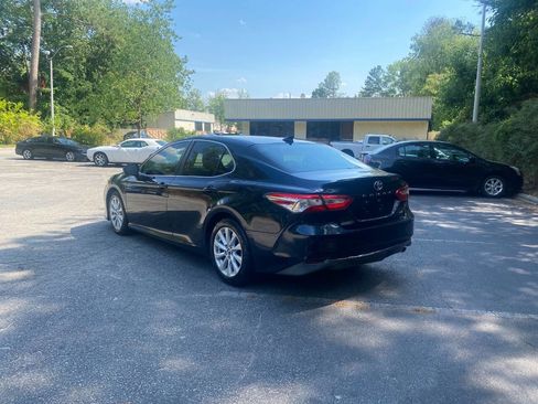 Used 2019 Toyota Camry LE w/ Convenience Package FWD image 7