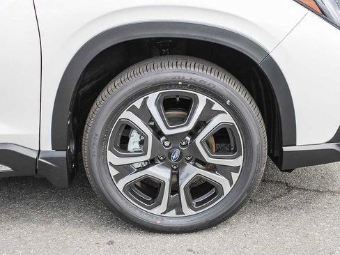 New 2025 Subaru Ascent Limited w/ Popular Package #2 image 9