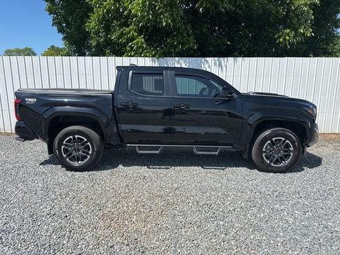 Used 2024 Toyota Tacoma TRD Sport RWD image 6
