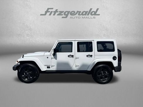 Used 2015 Jeep Wrangler Unlimited Sahara AWD/4WD image 8