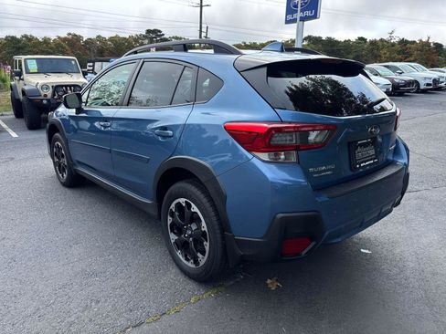 Used 2023 Subaru Crosstrek 2.0i Premium image 5