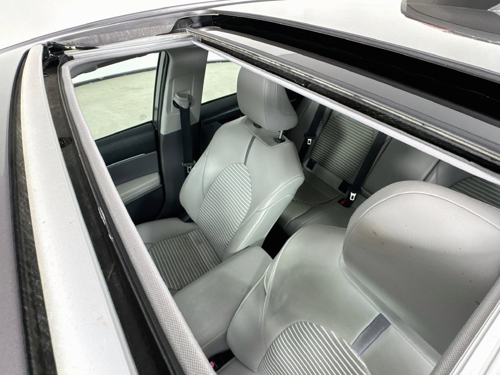 Used 2022 Toyota Camry SE w/ Audio Upgrade Package FWD image 26