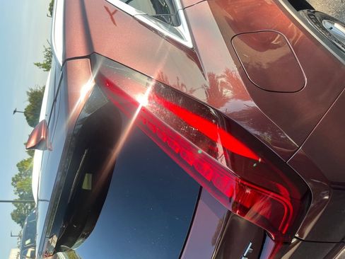 Used 2023 Cadillac XT4 Premium Luxury FWD image 42