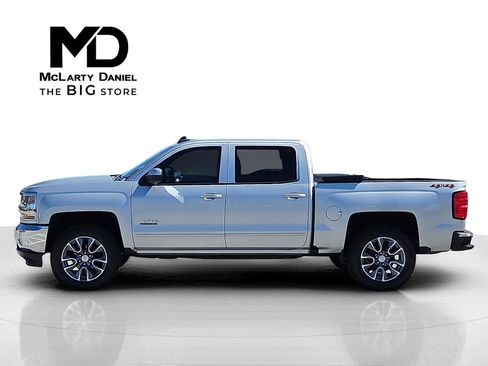 Used 2018 Chevrolet Silverado 1500 LT w/ Texas Edition image 3
