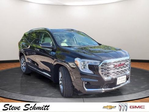 Used 2022 GMC Terrain Denali w/ Denali Premium Package AWD/4WD image 30
