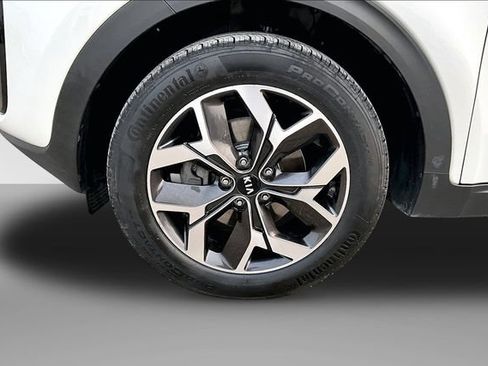 Used 2022 Kia Sportage EX AWD/4WD image 9