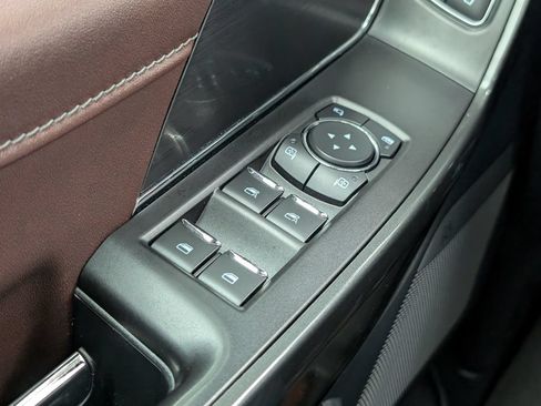 Used 2022 Ford F150 Lariat AWD/4WD image 30
