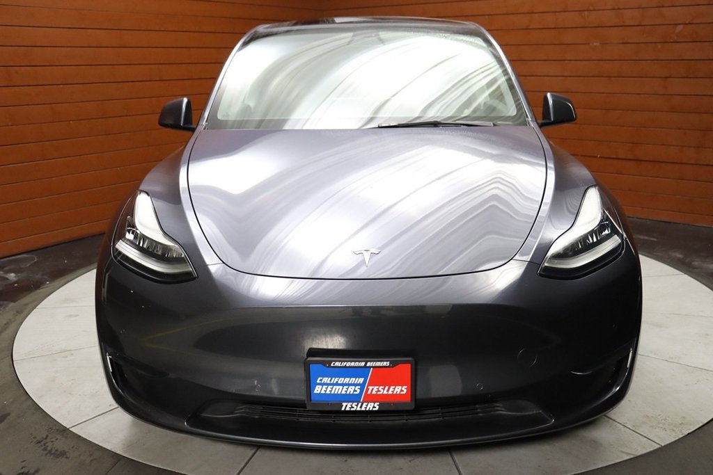 Used 2023 Tesla Model Y Long Range AWD/4WD image 2