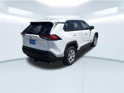 Used 2025 Toyota RAV4 LE FWD image 6