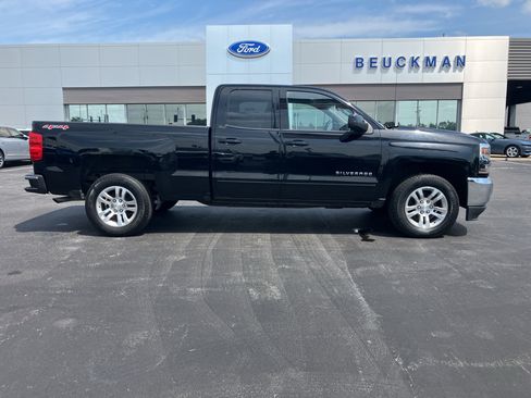 Used 2017 Chevrolet Silverado 1500 LT w/ All Star Edition AWD/4WD image 9