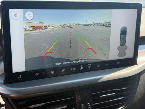 Used 2024 Ford Escape SE image 16