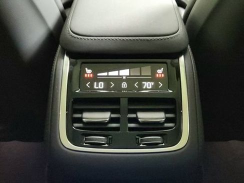 New 2026 Volvo XC90 T8 Ultra w/ Protection Package AWD/4WD image 33