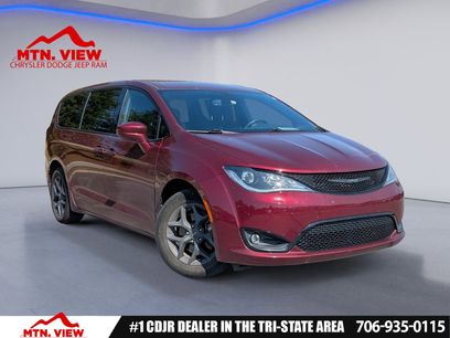 Certified 2020 Chrysler Pacifica Touring w/ S Appearance Package
