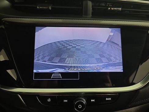 Used 2022 Buick Encore GX Essence w/ Experience Buick Package AWD/4WD image 14