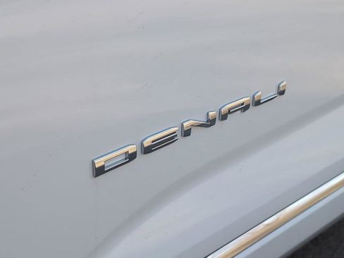 New 2026 GMC Terrain Denali w/ LPO, Floor Liner Package image 28