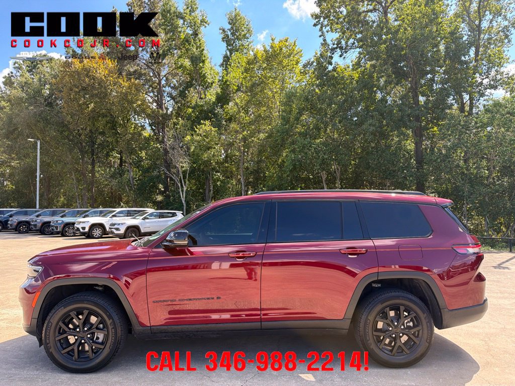 Used 2025 Jeep Grand Cherokee L Altitude AWD/4WD image 2