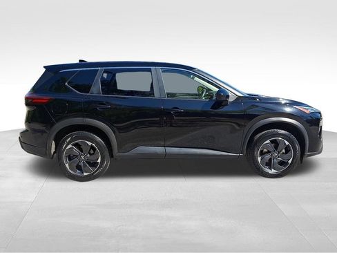 Used 2024 Nissan Rogue SV AWD/4WD image 7