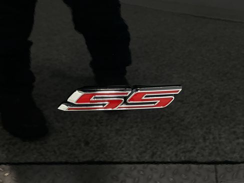 Used 2018 Chevrolet Camaro SS w/ Redline Edition RWD image 37