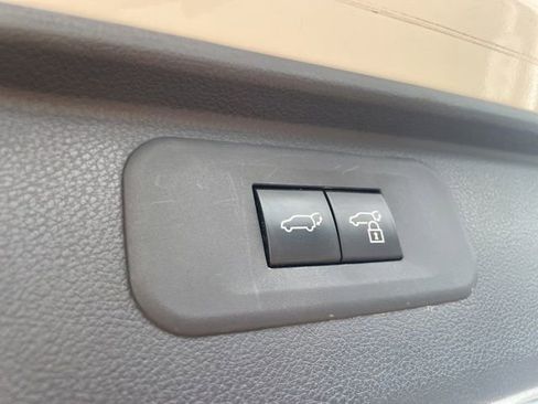 Used 2024 Toyota Grand Highlander AWD image 11