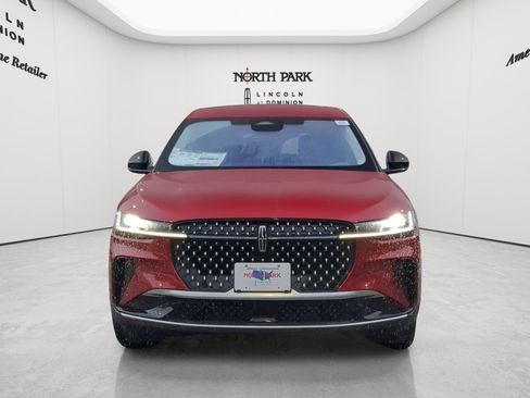 New 2026 Lincoln Nautilus Premier AWD/4WD image 8