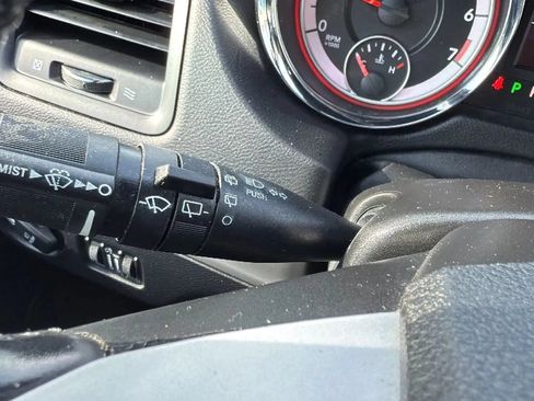 Used 2020 Dodge Grand Caravan GT FWD image 13