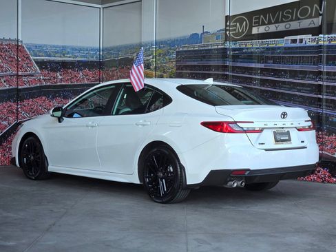 Certified 2025 Toyota Camry SE FWD image 6