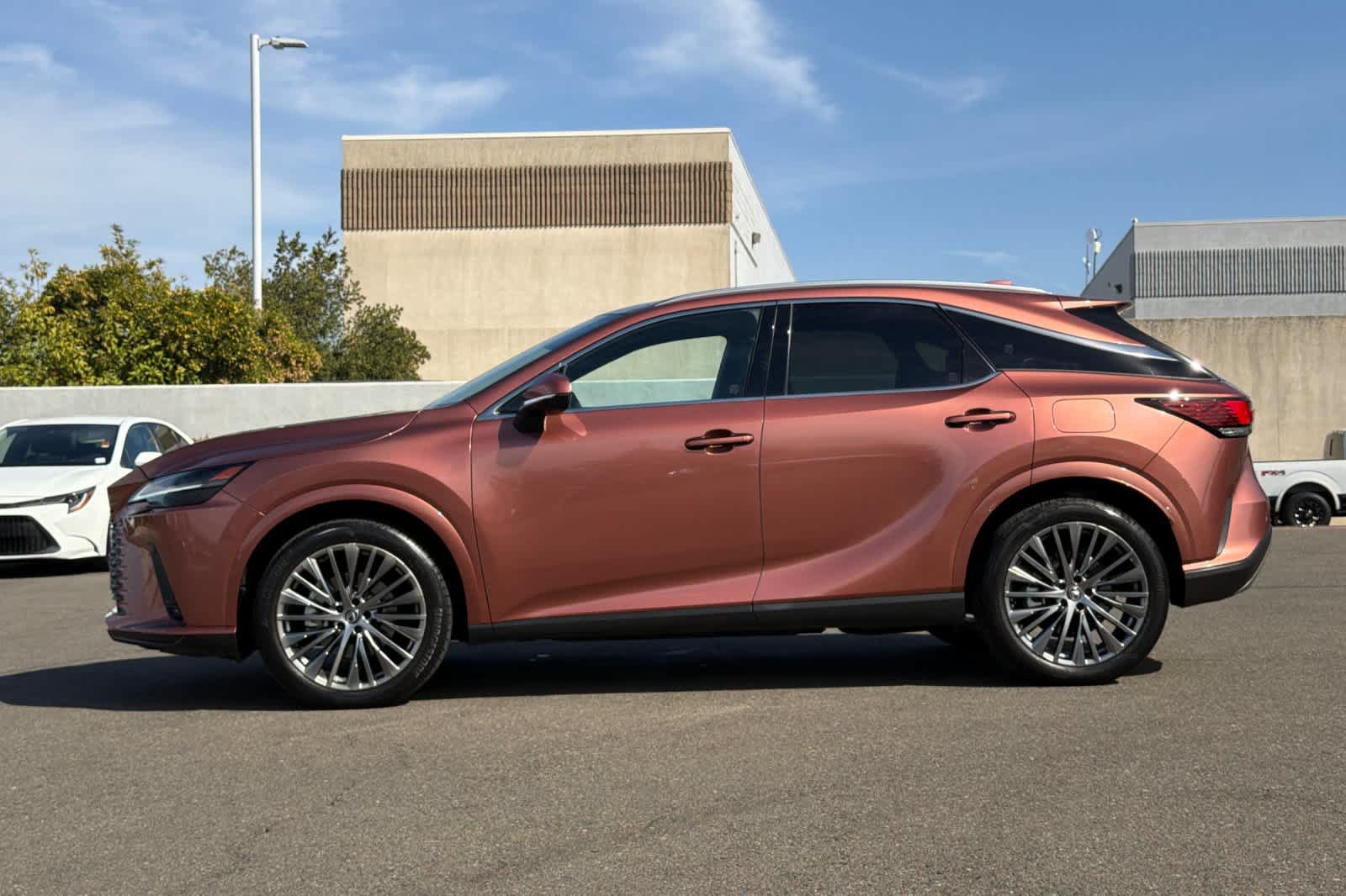 Certified 2024 Lexus RX 450h AWD w/ Convenience Package image 9