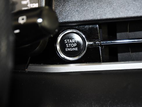 Used 2022 Mitsubishi Outlander ES AWD/4WD image 24