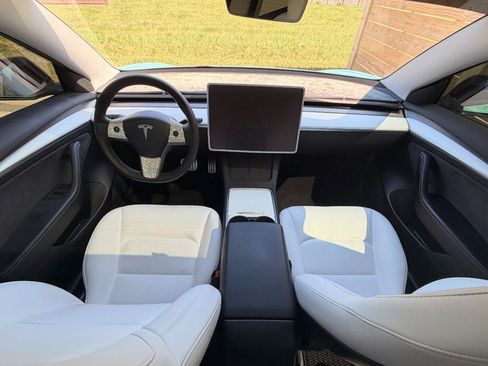 Used 2022 Tesla Model 3 Long Range AWD/4WD image 10