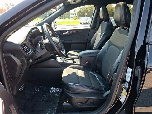 Used 2023 Ford Escape ST-Line w/ Tech Pack #1 AWD/4WD image 13