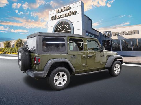 Certified 2022 Jeep Wrangler Unlimited Sport AWD/4WD image 3