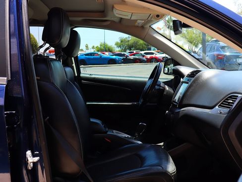 Used 2020 Dodge Journey Crossroad FWD image 31