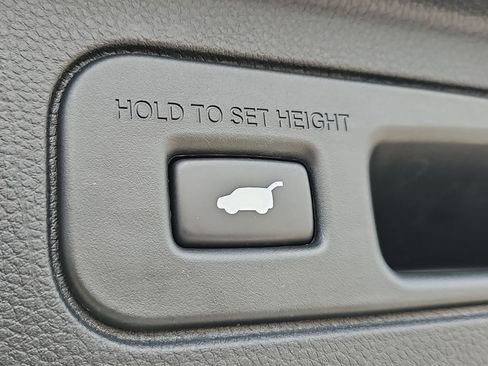 Used 2023 Honda Pilot EX-L image 19
