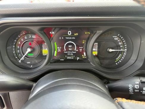 Used 2024 Jeep Wrangler Unlimited w/ Convenience Group AWD/4WD image 15