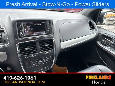 Used 2017 Dodge Grand Caravan GT FWD image 23