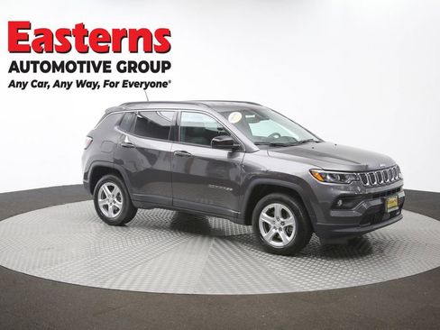 Used 2024 Jeep Compass Latitude AWD/4WD image 43