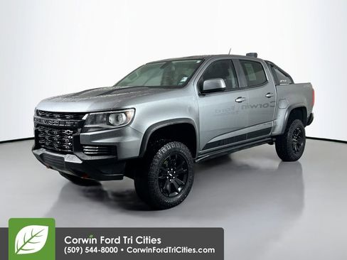 Used 2021 Chevrolet Colorado ZR2 w/ ZR2 Dusk Special Edition image 5