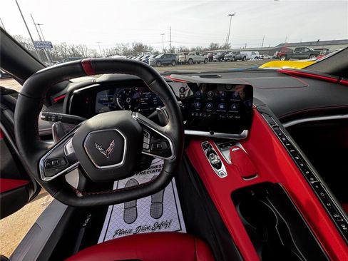 Used 2023 Chevrolet Corvette Stingray Preferred Conv w/ Z51 Performance Package image 10