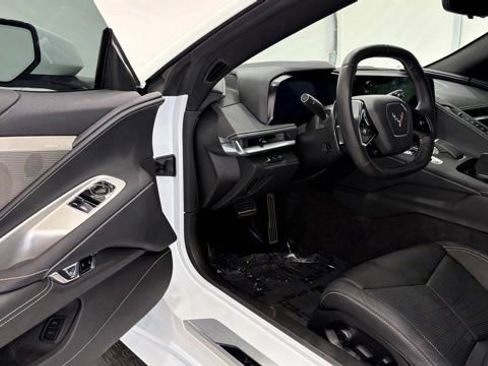 Used 2023 Chevrolet Corvette Stingray Preferred Cpe w/ Z51 Performance Package RWD image 24