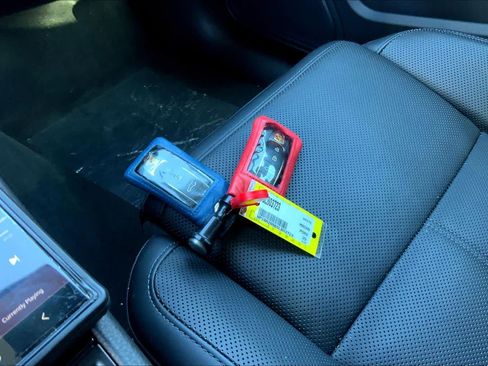 Used 2025 Porsche Macan image 13