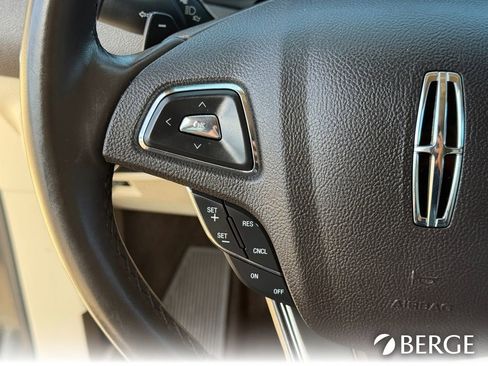 Used 2018 Lincoln MKC Select w/ Select Plus Package image 16