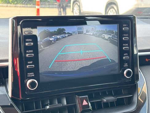 Used 2020 Toyota Corolla LE FWD image 21