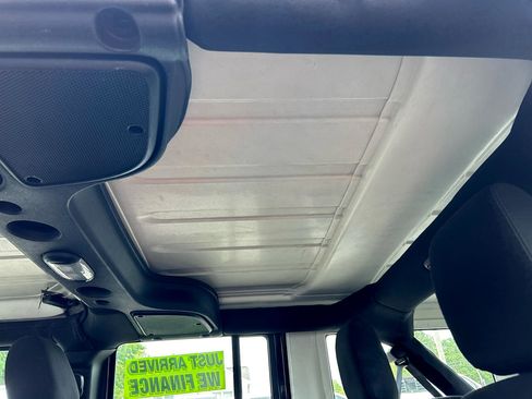 Used 2016 Jeep Wrangler Unlimited Sport w/ Connectivity Group image 14