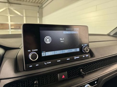 Used 2025 Honda CR-V Sport image 18
