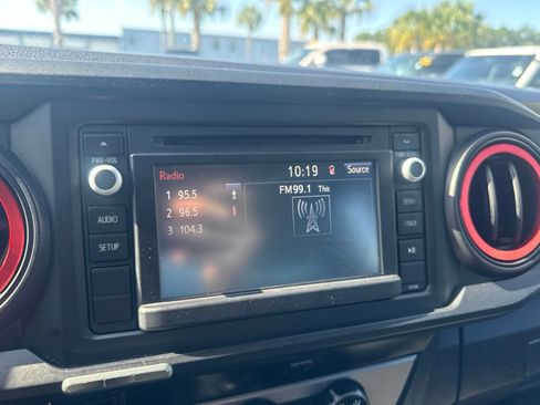 Used 2018 Toyota Tacoma SR RWD image 26