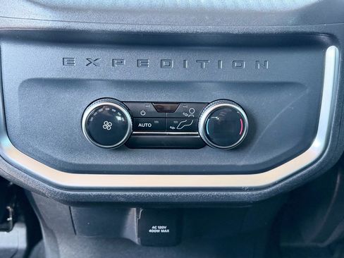 Used 2025 Ford Expedition Max Active image 24