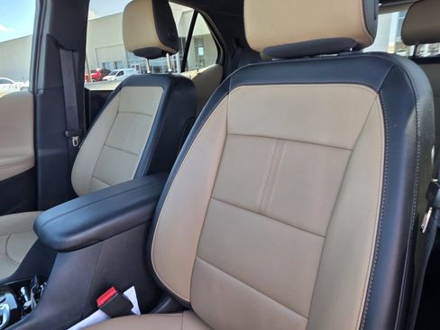Used 2024 Chevrolet Equinox Premier AWD/4WD image 19
