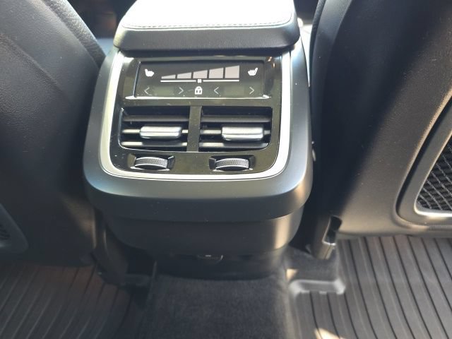 Used 2023 Volvo XC90 B6 Plus w/ Protection Package Premier AWD/4WD image 7