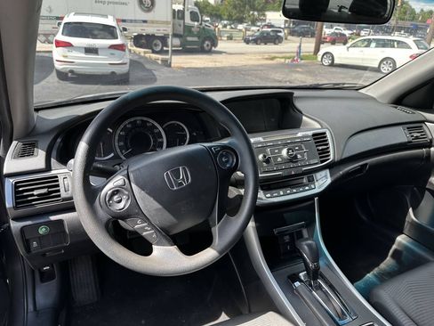 Used 2015 Honda Accord LX image 12